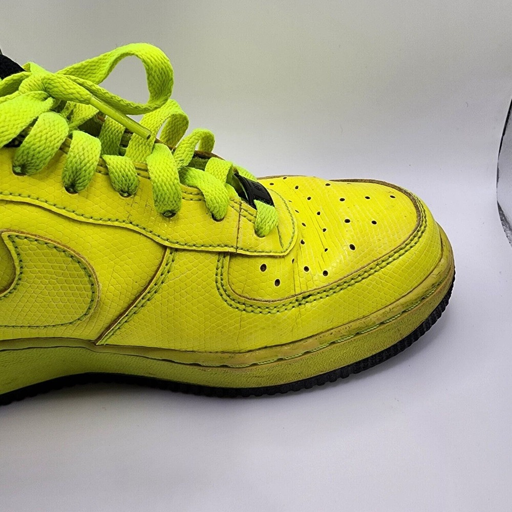 Nike 6.5 Youth Air Force 1 AF1 VOLT Neon Yellow LV8 Sneakers Shoes AO2288-700 - Picture 6 of 14